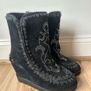 Chic Black Embellished Women's Snow Boots
